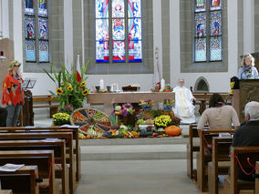 Familiengottesdienst zum Erntedankfest (Foto: Karl-Franz Thiede)